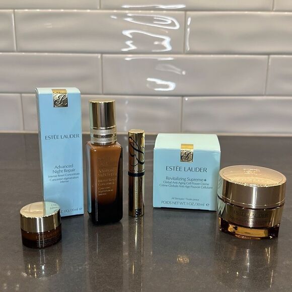 Estée Lauder Skin Care Bundle (4 Piece)- NWOT - Picture 1 of 7